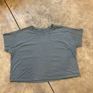 lululemon athletica Boxy Short Sleeve Tee in Slate Blue